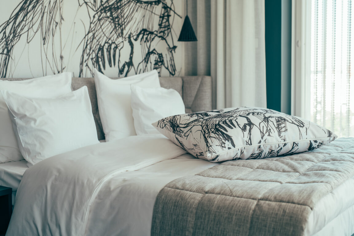 HotelAX_Standard_Corner_Room_Details2